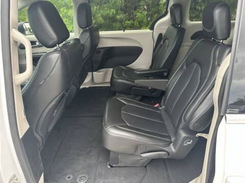 2021 Chrysler Voyager LXi
