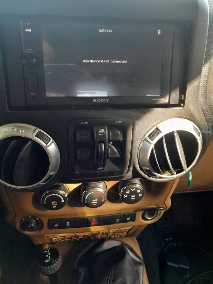 2015 JEEP Wrangler SUV / Crossover - $14,950