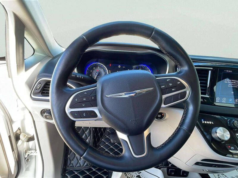 2018 Chrysler Pacifica Touring L Plus