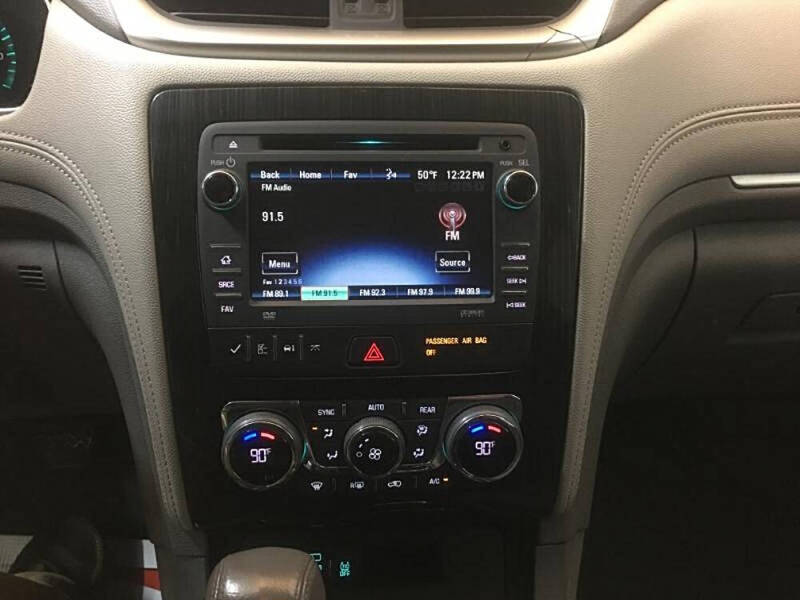 2017 Chevrolet Traverse LT