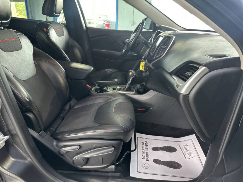 2016 Jeep Cherokee Trailhawk