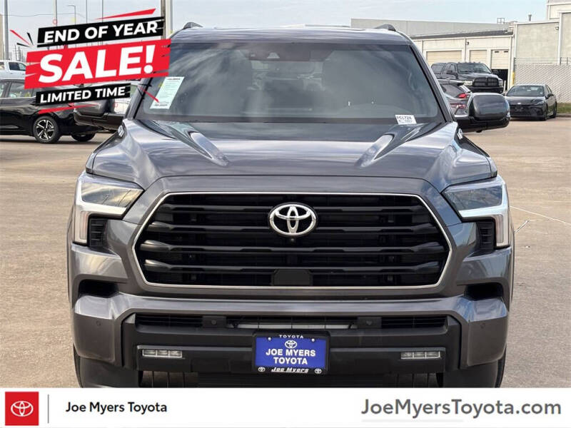 2025 Toyota Sequoia SR5