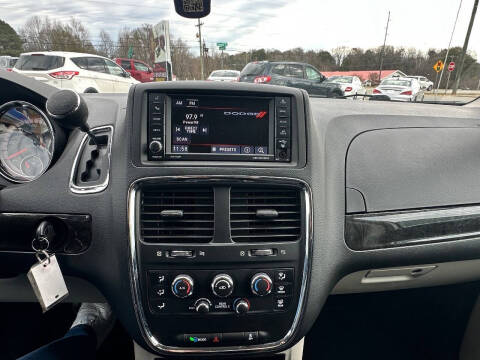 2017 Dodge Grand Caravan SE