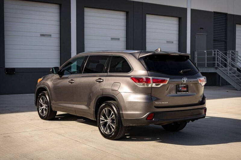 2016 Toyota Highlander XLE