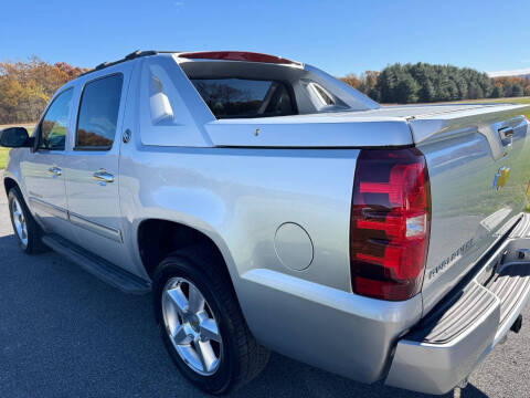 2013 Chevrolet Avalanche LT Black Diamond