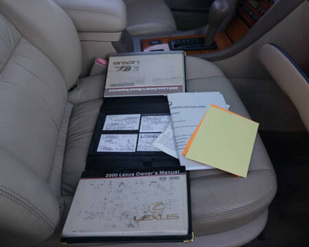 2000 Lexus ES 300