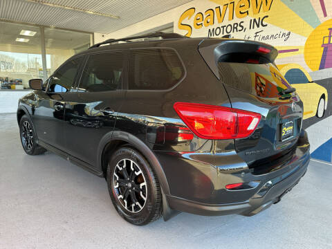 2020 Nissan Pathfinder SV