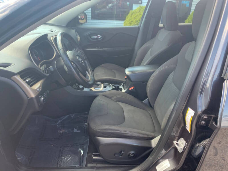 2016 Jeep Cherokee Latitude Altitude