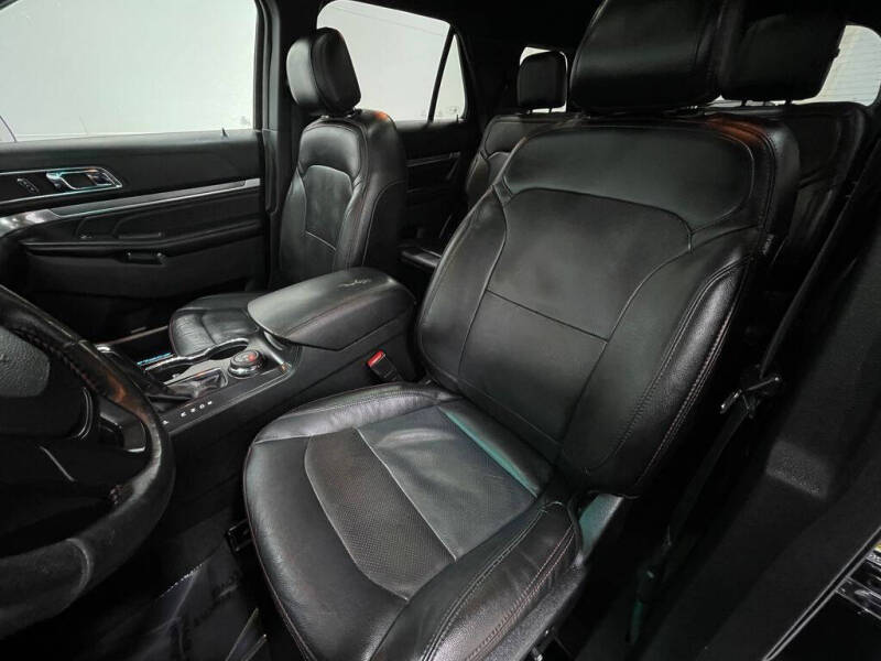 2017 Ford Explorer Sport