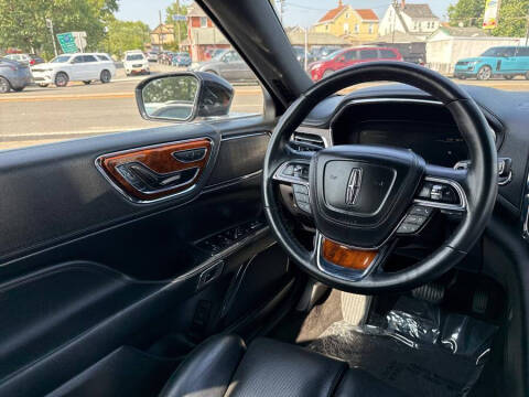 2019 Lincoln Continental Select