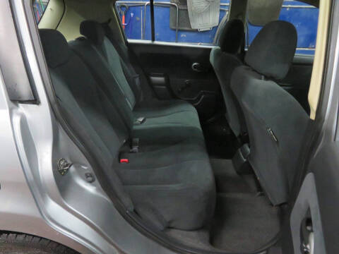 2010 Nissan Versa 1.8 S