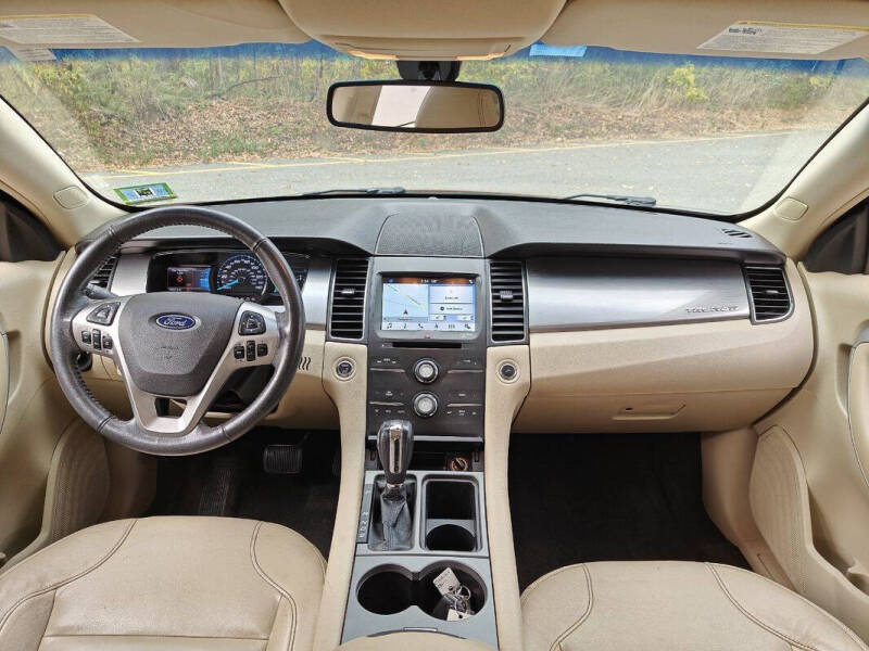 2018 Ford Taurus SEL