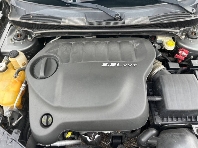 2011 Chrysler 200 Limited