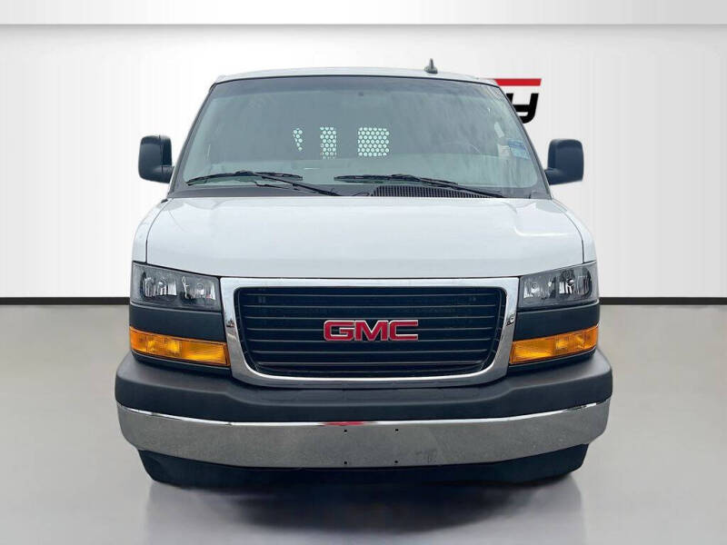 2024 GMC Savana 2500