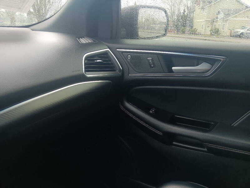 2019 Ford Edge ST