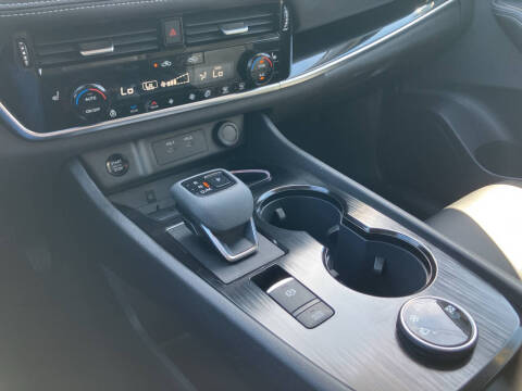 2024 Nissan Rogue SL