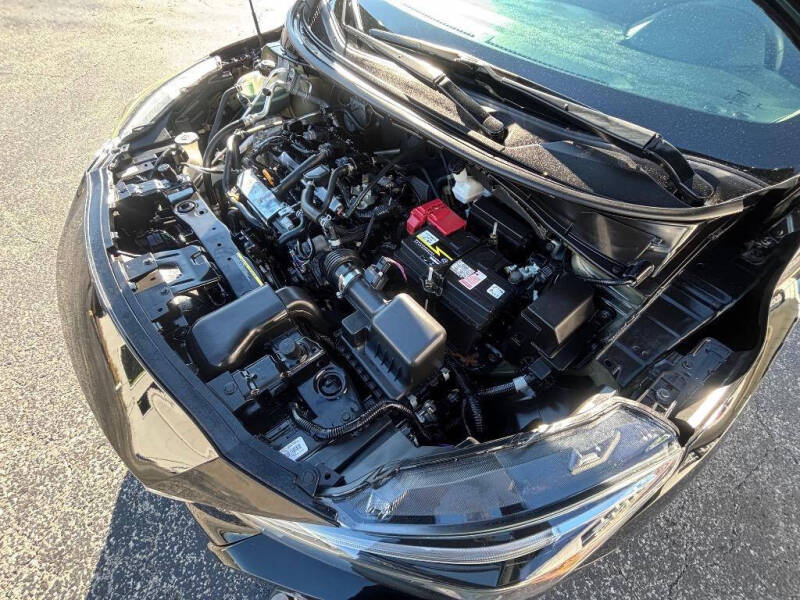 2021 Nissan Versa SR