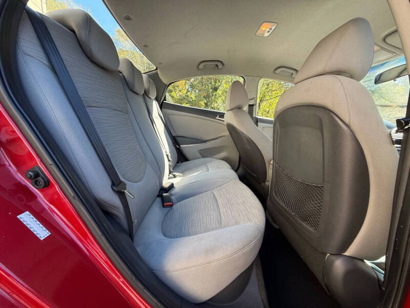 2016 Hyundai Accent SE