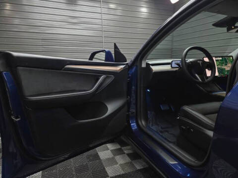2025 Tesla Model Y Long Range