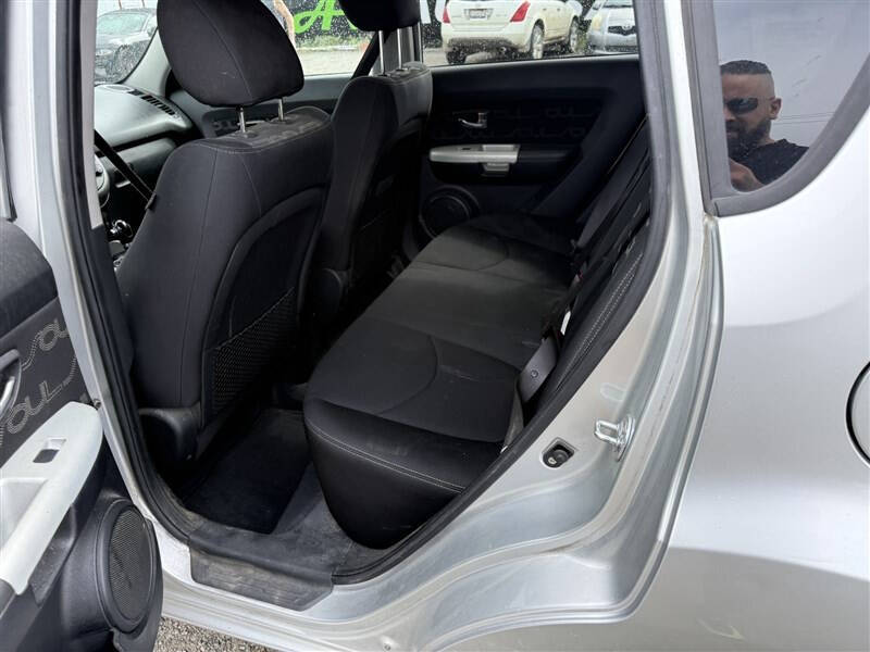 2012 Kia Soul +