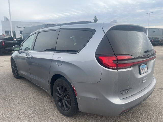 2021 Chrysler Pacifica Touring L
