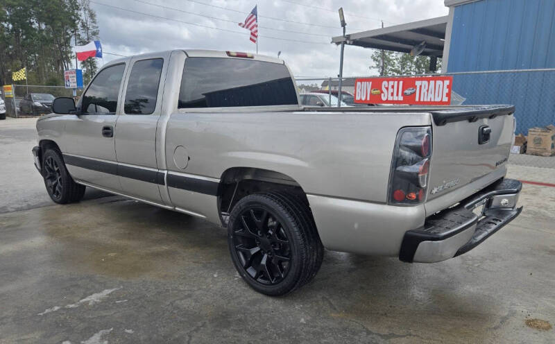 2003 Chevrolet Silverado 1500 LS photo 13