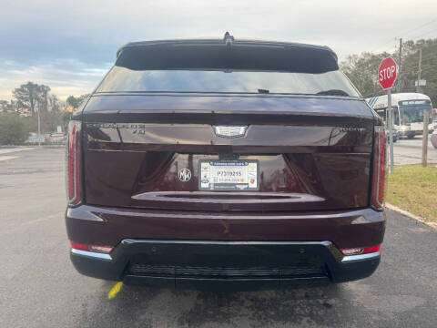 2025 Cadillac Escalade IQ Sport 1