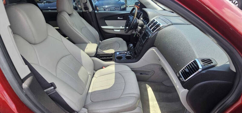 2011 GMC Acadia Denali