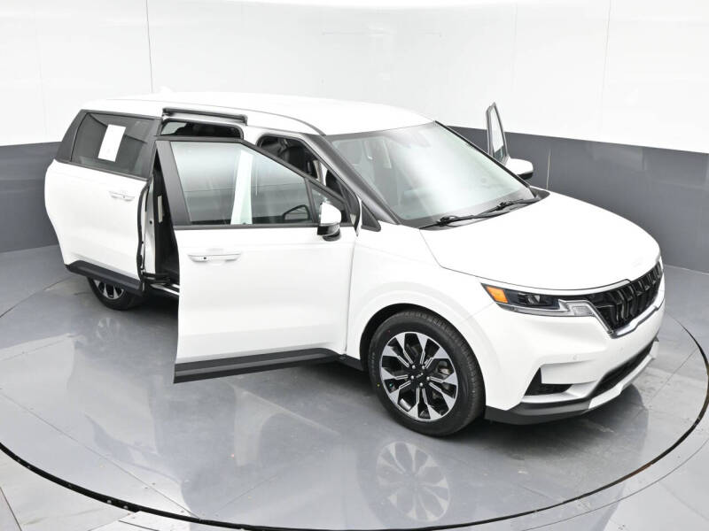 2022 Kia Carnival EX