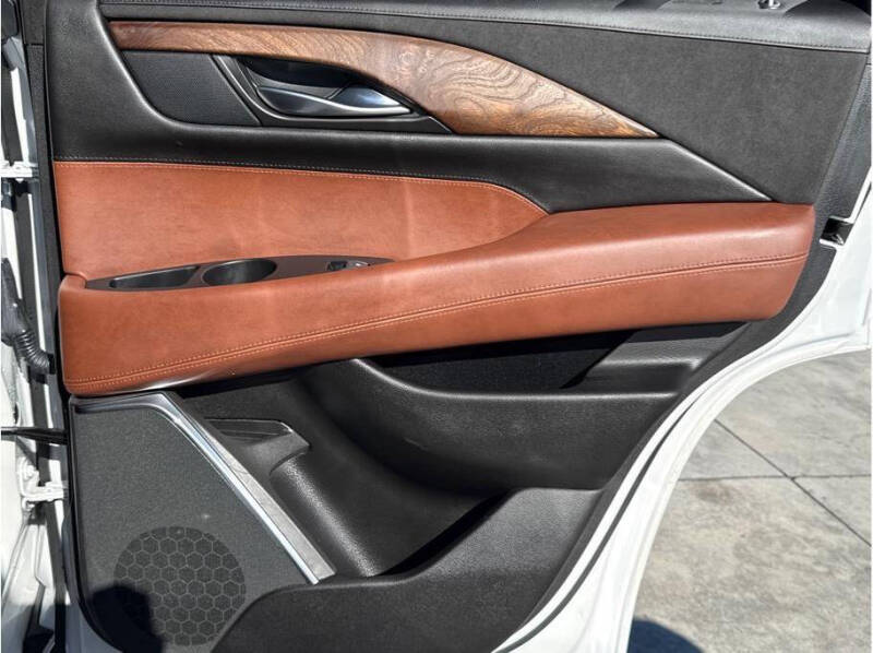 2016 Cadillac Escalade Premium Collection