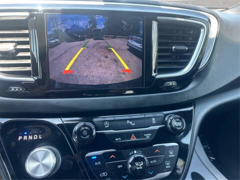2018 Chrysler Pacifica Touring L Plus