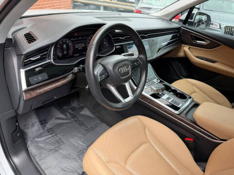 2020 Audi Q7 quattro Premium Plus 55 TFSI