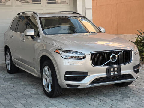 2016 Volvo XC90 T8 eAWD Momentum