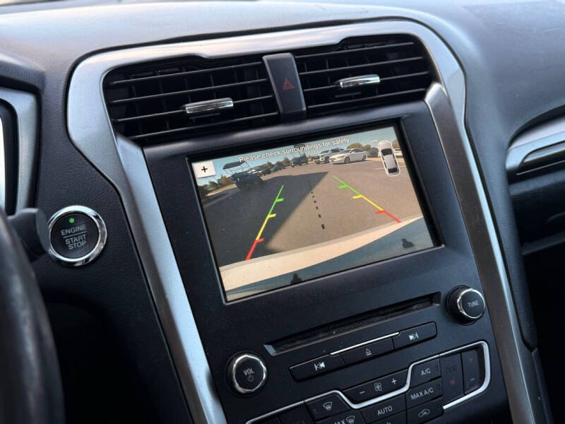 2017 Ford Fusion Hybrid SE