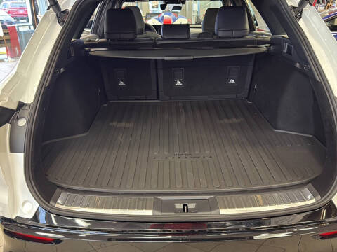 2025 Toyota Crown Signia Limited