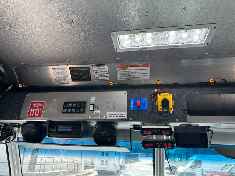 2016 Freightliner MT45 Chassis