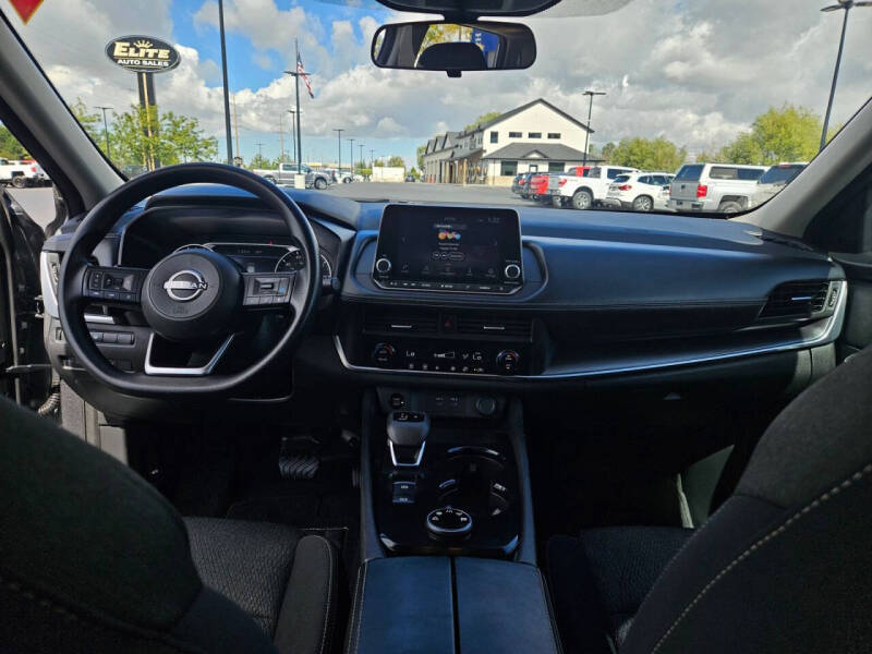 2024 Nissan Rogue SV