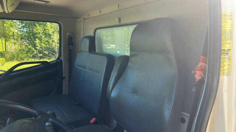 2015 Hino 268