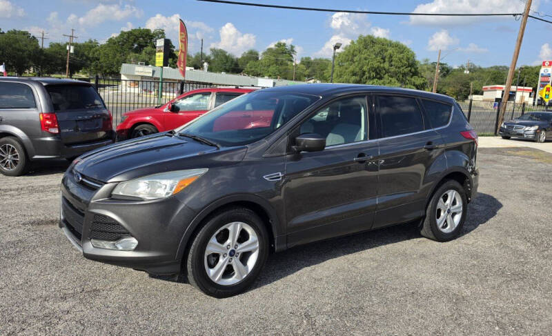 2016 Ford Escape SE's photo