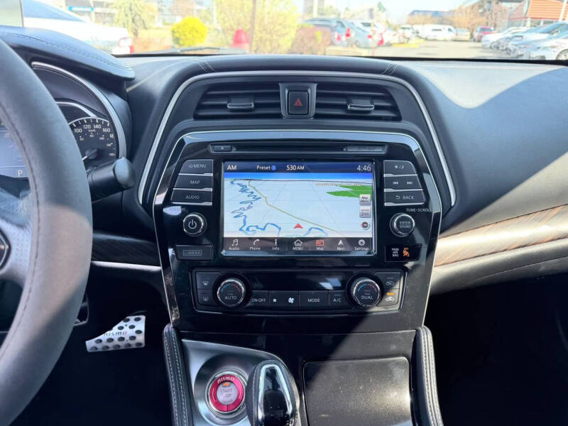 2017 Nissan Maxima Platinum