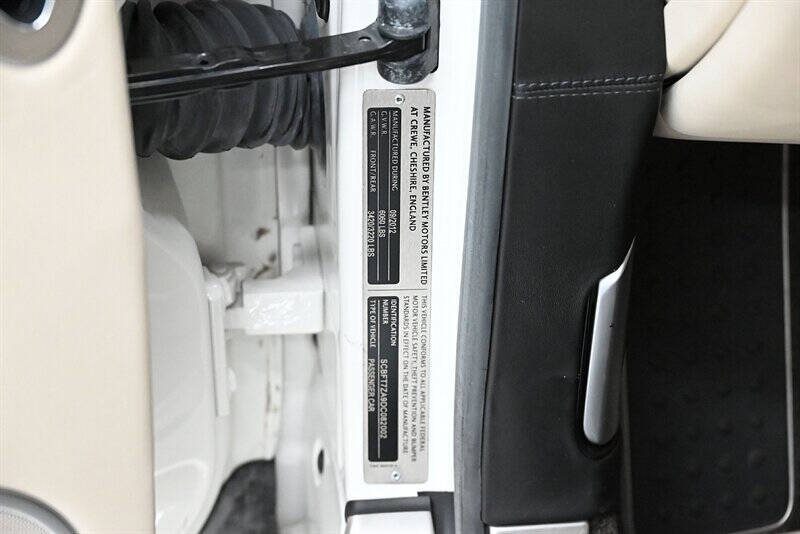 2013 Bentley Continental 26