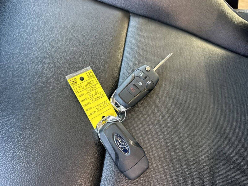 2025 Ford Transit 250