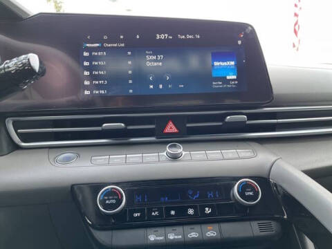 2024 Hyundai Elantra Hybrid Blue