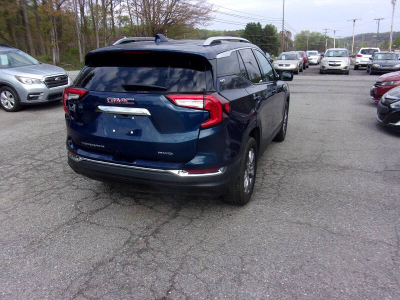2023 GMC Terrain SLT