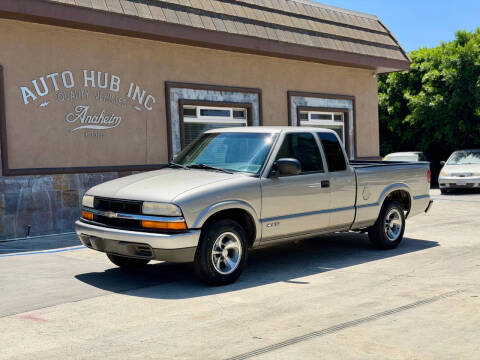 2000 Chevrolet S-10 LS