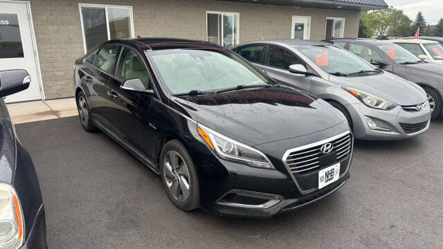 2017 Hyundai SONATA Hybrid for sale at NHB Auto Inc. in Wrightstown, WI