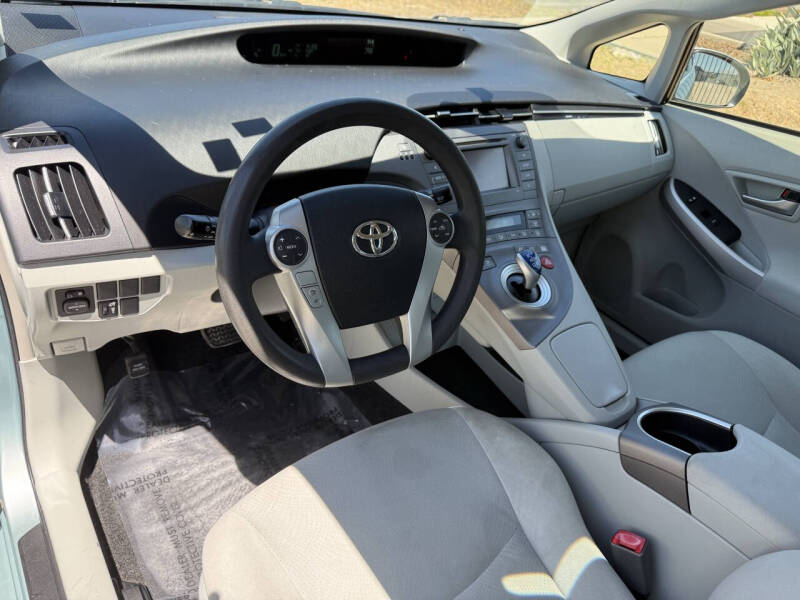 2012 Toyota Prius Two
