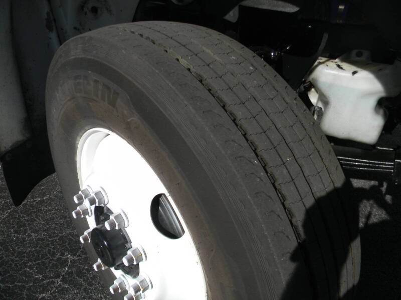 2015 Freightliner M2 106