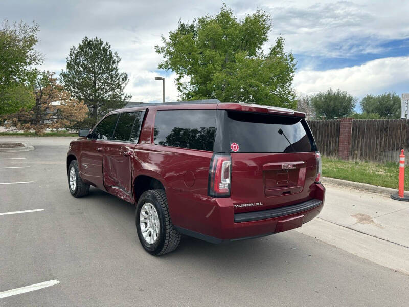 2017 GMC Yukon XL SLT
