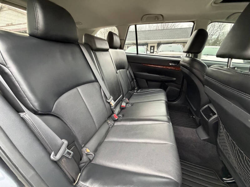 2010 Subaru Outback 2.5i Limited